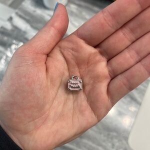 Suitcase pandora charm